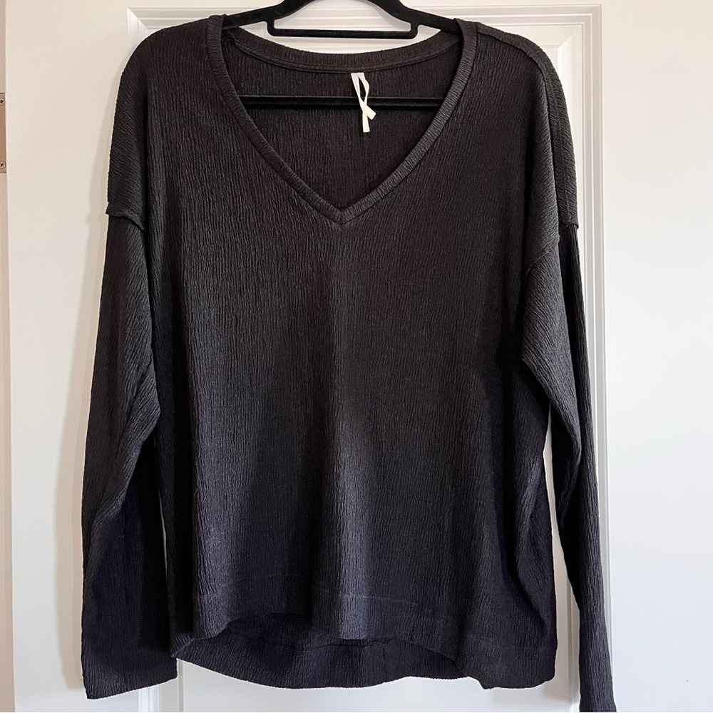 Anthropologie Crinkle Vneck Drop Shoulder Top